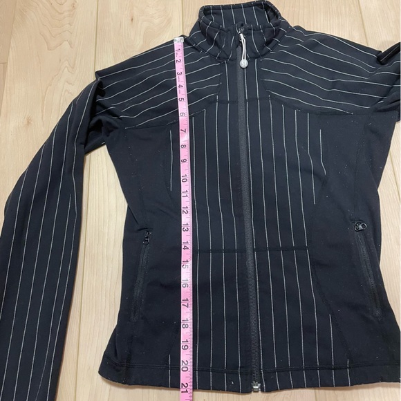 Lululemon Vintage Fitted Luon Zip-Up Jacket. Pinstriped - Picture 4 of 7